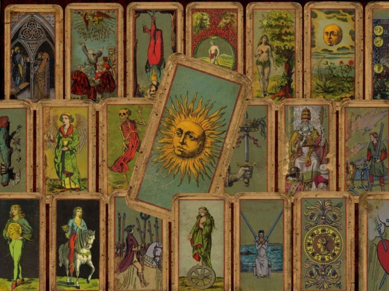 ✅ Gratis Tarot Spanish Deck 3.7.apk (4.82 MB)